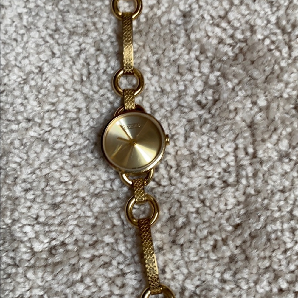 Authentic coach watch. Needs battery